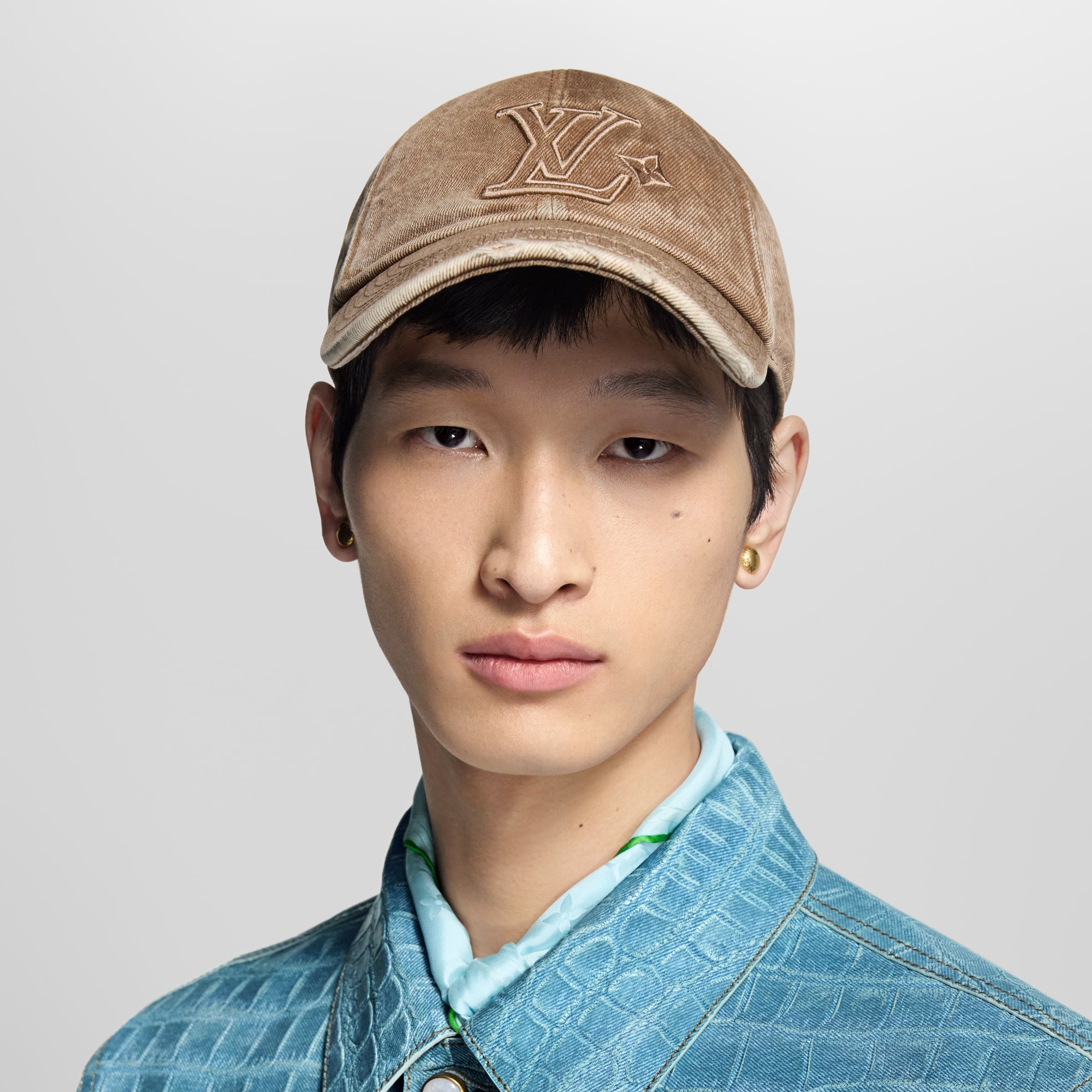 Louis Vuittonデニムキャップ LV Denim Washed Cap S00 - Men - Accessories | LOUIS VUITTON ®
